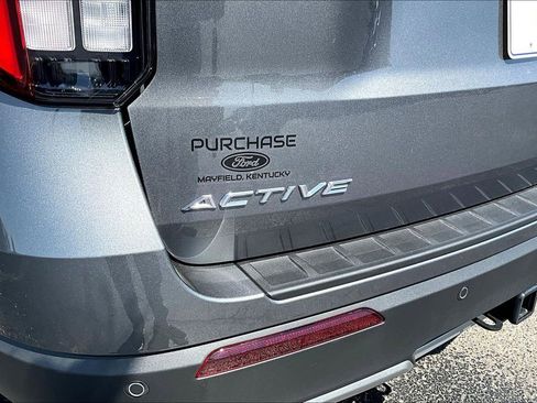 New 2026 Ford Explorer Active RWD image 9