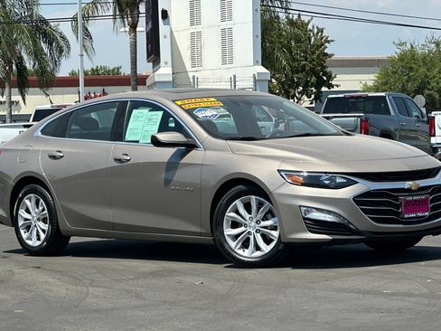 Used 2024 Chevrolet Malibu LT FWD image 2