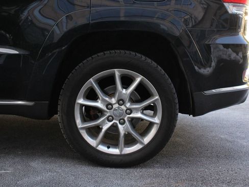Used 2014 Jeep Grand Cherokee Summit image 9