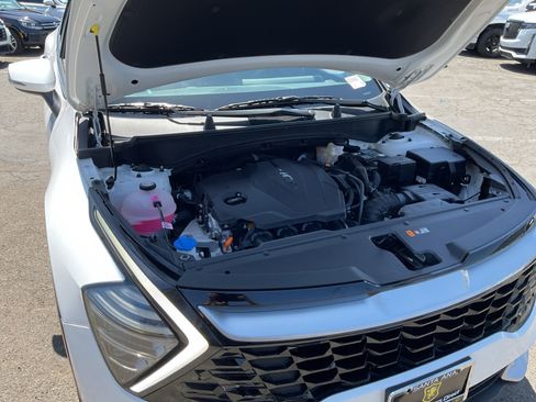 Used 2025 Kia Sportage EX FWD image 20