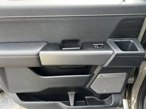 Used 2025 Ford F150 Lariat w/ Equipment Group 501A Mid AWD/4WD image 19
