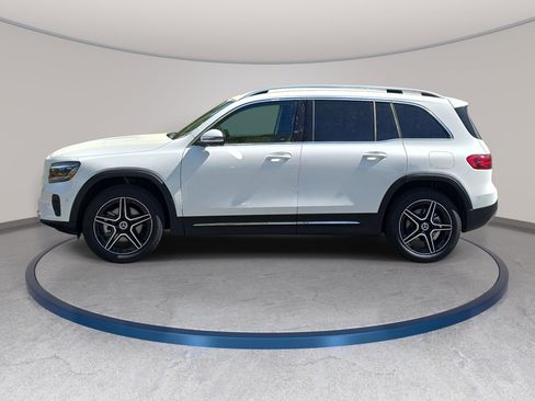 New 2026 Mercedes-Benz GLB 250 4MATIC image 8