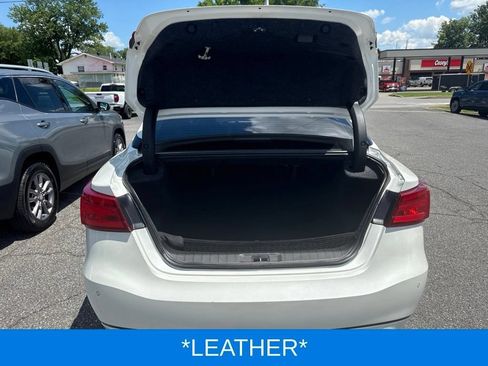 Used 2016 Nissan Maxima Platinum FWD image 9