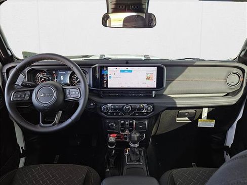 New 2025 Jeep Gladiator Mojave w/ Convenience Group image 14