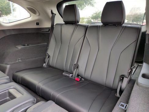 Used 2023 Acura MDX SH-AWD w/ Advance Package image 39