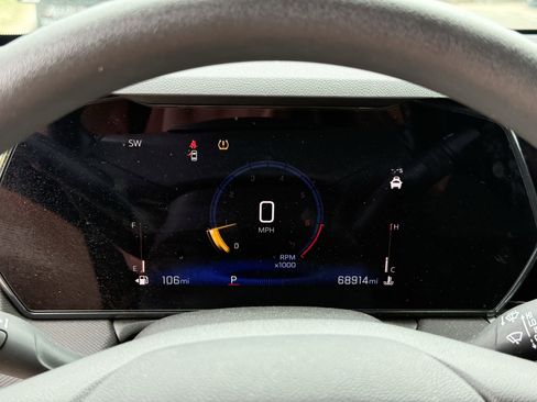 Used 2024 Chevrolet TrailBlazer LS w/ LS Confidence Package FWD image 18