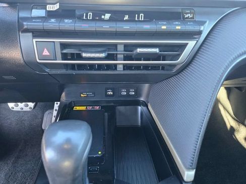 Certified 2025 Toyota Camry SE w/ Multimedia Upgrade Package AWD/4WD image 17