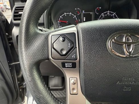 Used 2024 Toyota 4Runner SR5 image 31