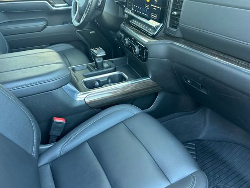 Certified 2025 Chevrolet Silverado 1500 RST w/ Convenience Package II image 16