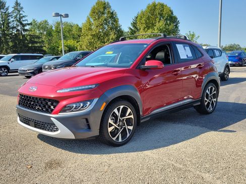 Used 2022 Hyundai Kona Limited FWD image 2