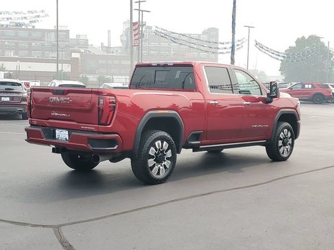 Used 2024 GMC Sierra 2500 Denali w/ Denali Reserve Package AWD/4WD image 3