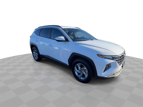 Used 2024 Hyundai Tucson SEL image 2