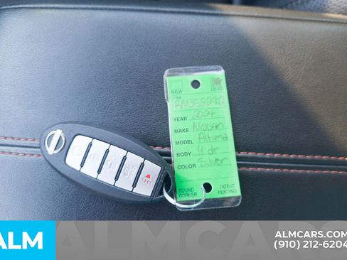 Used 2024 Nissan Altima 2.5 SR image 17