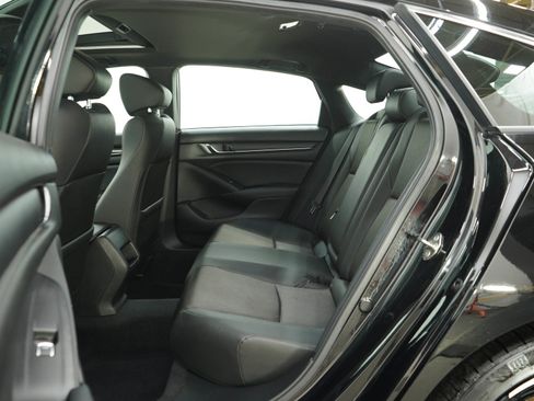 Used 2019 Honda Accord Sport image 16
