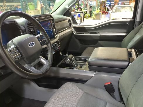 Used 2023 Ford F150 Lightning XLT AWD/4WD image 19