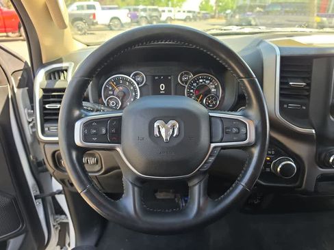 Used 2019 RAM 1500 Big Horn AWD/4WD image 14