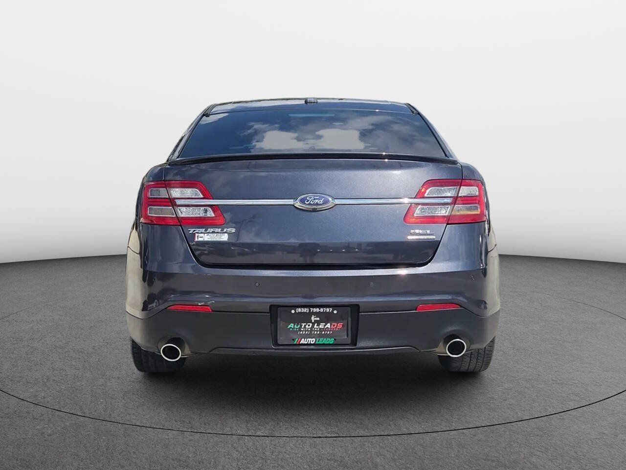 Used 2017 Ford Taurus SEL FWD image 6