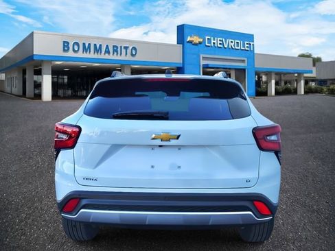 New 2026 Chevrolet Trax LT w/ Driver Confidence Package image 4