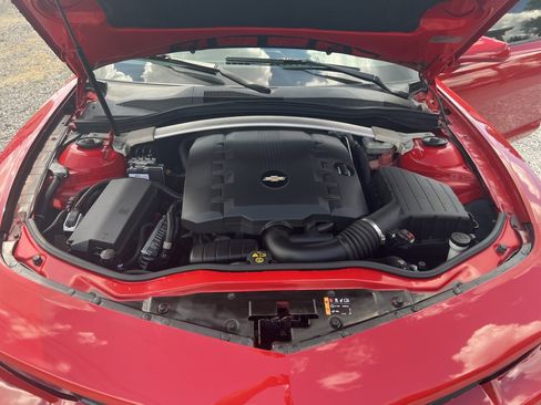 Used 2015 Chevrolet Camaro LT RWD image 14
