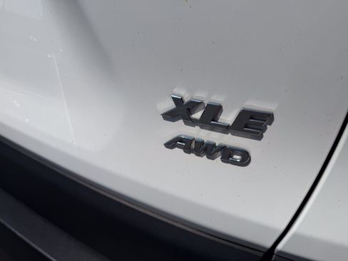 Used 2023 Toyota RAV4 XLE w/ Convenience Package AWD/4WD image 8