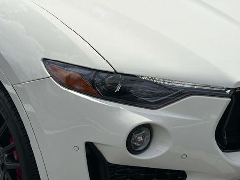 Used 2024 Maserati Levante Modena Ultima AWD/4WD image 9
