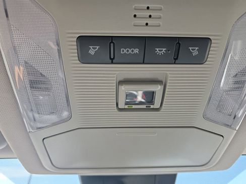 Used 2024 Toyota RAV4 XLE FWD image 30