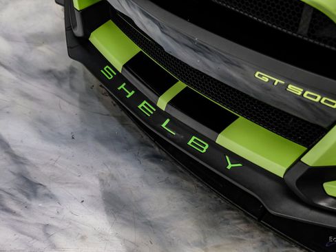 Used 2020 Ford Mustang Shelby GT500 w/ Technology Package image 40