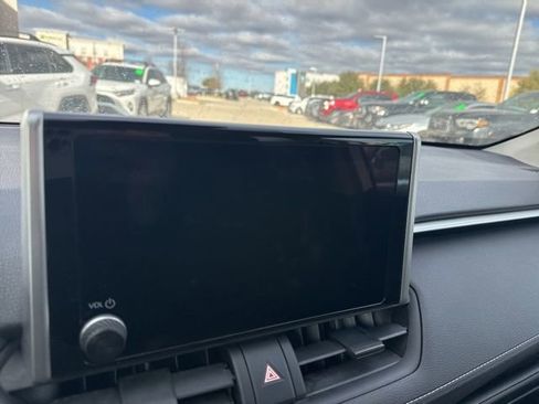 Used 2023 Toyota RAV4 LE image 10