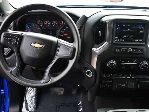 Used 2025 Chevrolet Silverado 1500 Custom w/ Turbomax Blackout Package image 12