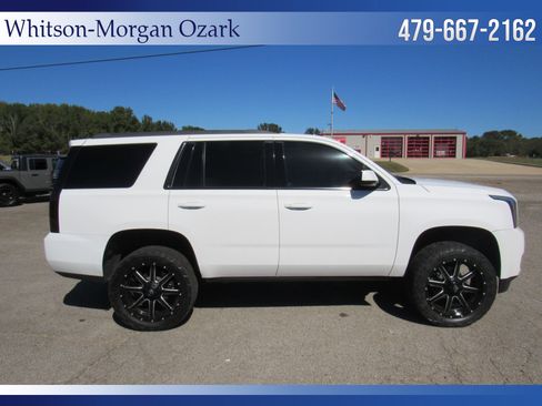 Used 2017 GMC Yukon SLE w/ SLE Value Package image 16