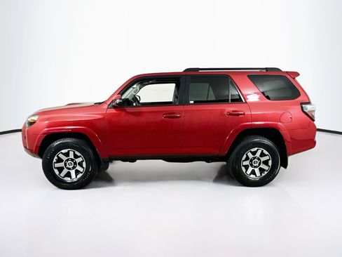 Used 2021 Toyota 4Runner TRD Off-Road Premium w/ Moonroof Package AWD/4WD image 8
