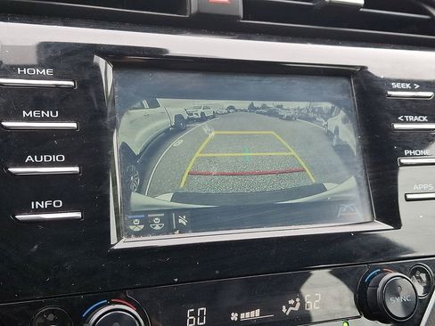 Used 2018 Toyota Camry XSE FWD image 19