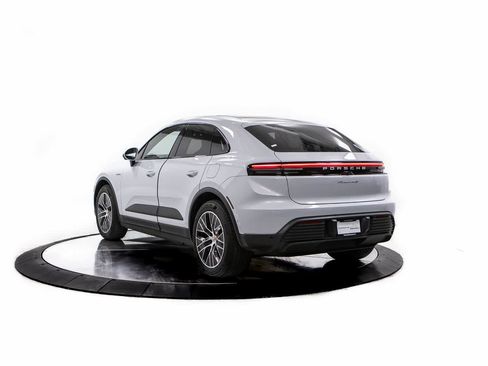 Certified 2025 Porsche Macan 4S Electric image 3