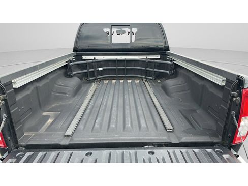 Used 2018 Nissan Frontier SV w/ Value Truck Package AWD/4WD image 28