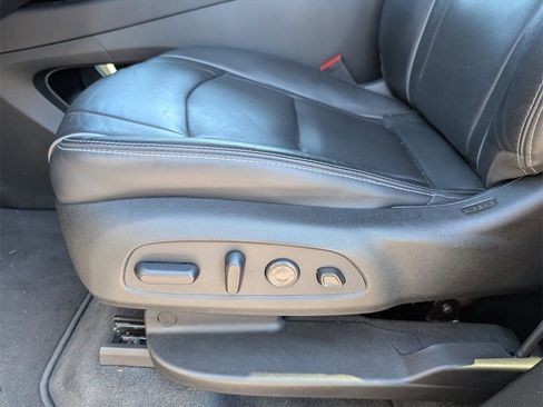 Used 2021 Buick Enclave Avenir w/ Avenir Technology Package image 13