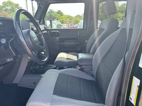 Used 2008 Jeep Wrangler Unlimited X AWD/4WD image 13