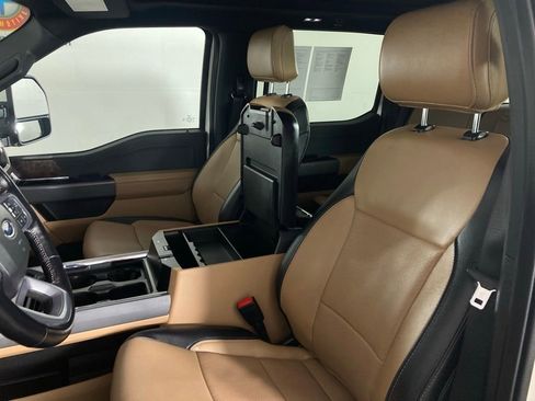Used 2023 Ford F250 Lariat image 10