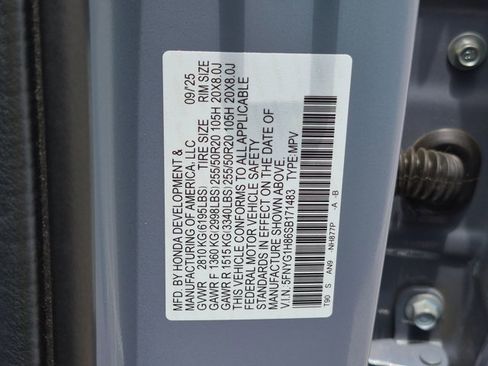Used 2025 Honda Pilot Elite image 25