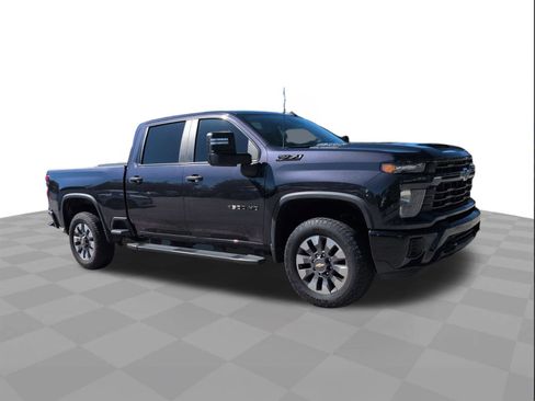 Certified 2024 Chevrolet Silverado 2500 Custom w/ Custom Value Package image 14