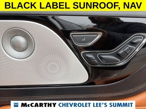 Used 2022 Lincoln Aviator Black Label w/ Dynamic Handling Package image 28