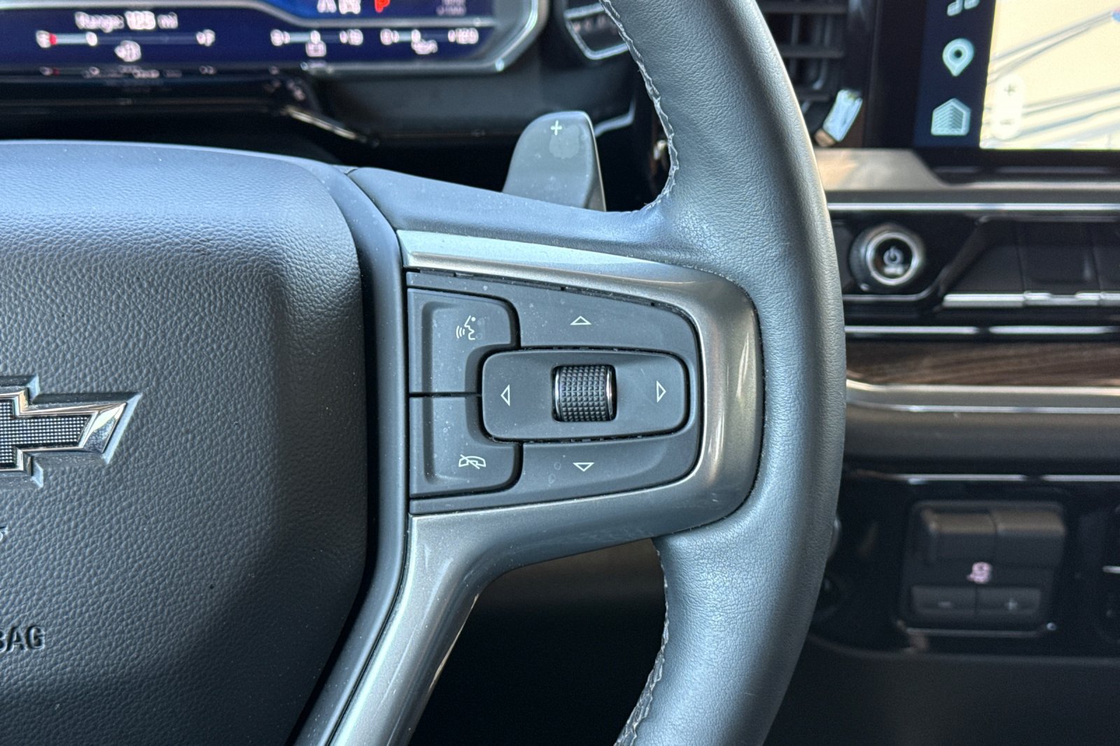 Used 2023 Chevrolet Silverado 1500 RST w/ Convenience Package II AWD/4WD image 37