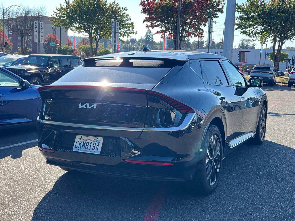 Used 2023 Kia EV6 Wind w/ Wind Technology Package AWD/4WD image 5