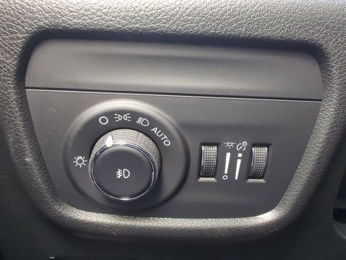 New 2026 Jeep Grand Cherokee Limited w/ Limited Altitude Package AWD/4WD image 29