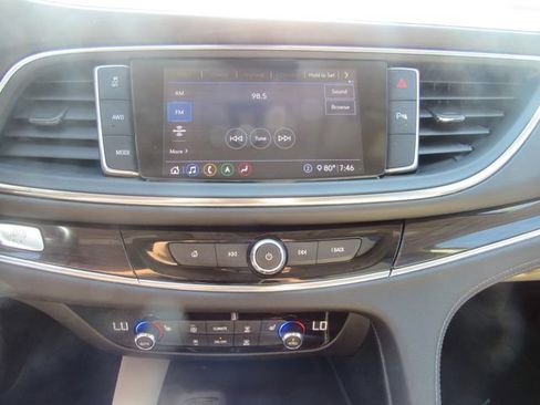 Used 2020 Buick Enclave Essence w/ Sound and Sites Package AWD/4WD image 13
