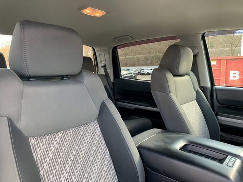 Used 2019 Toyota Tundra SR5 image 18