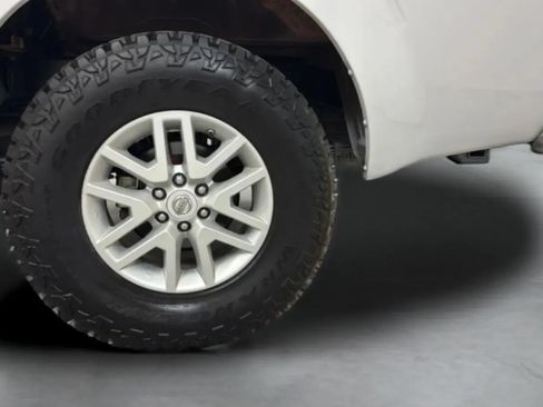 Used 2018 Nissan Frontier SV AWD/4WD image 28