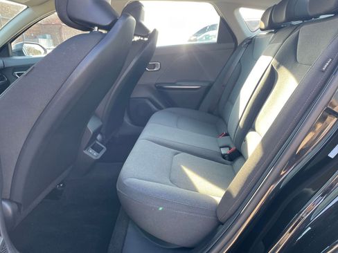 Used 2025 Kia K4 FWD image 24