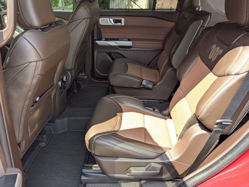 Certified 2022 Ford Explorer King Ranch w/ Premium Technology Package AWD/4WD image 29