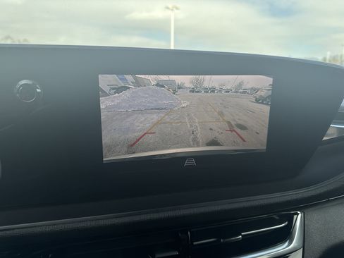 Certified 2024 Buick Envista Sport Touring w/ Convenience I Package image 14