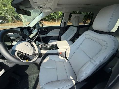 New 2025 Lincoln Aviator Reserve w/ Jet Appearance Package image 11